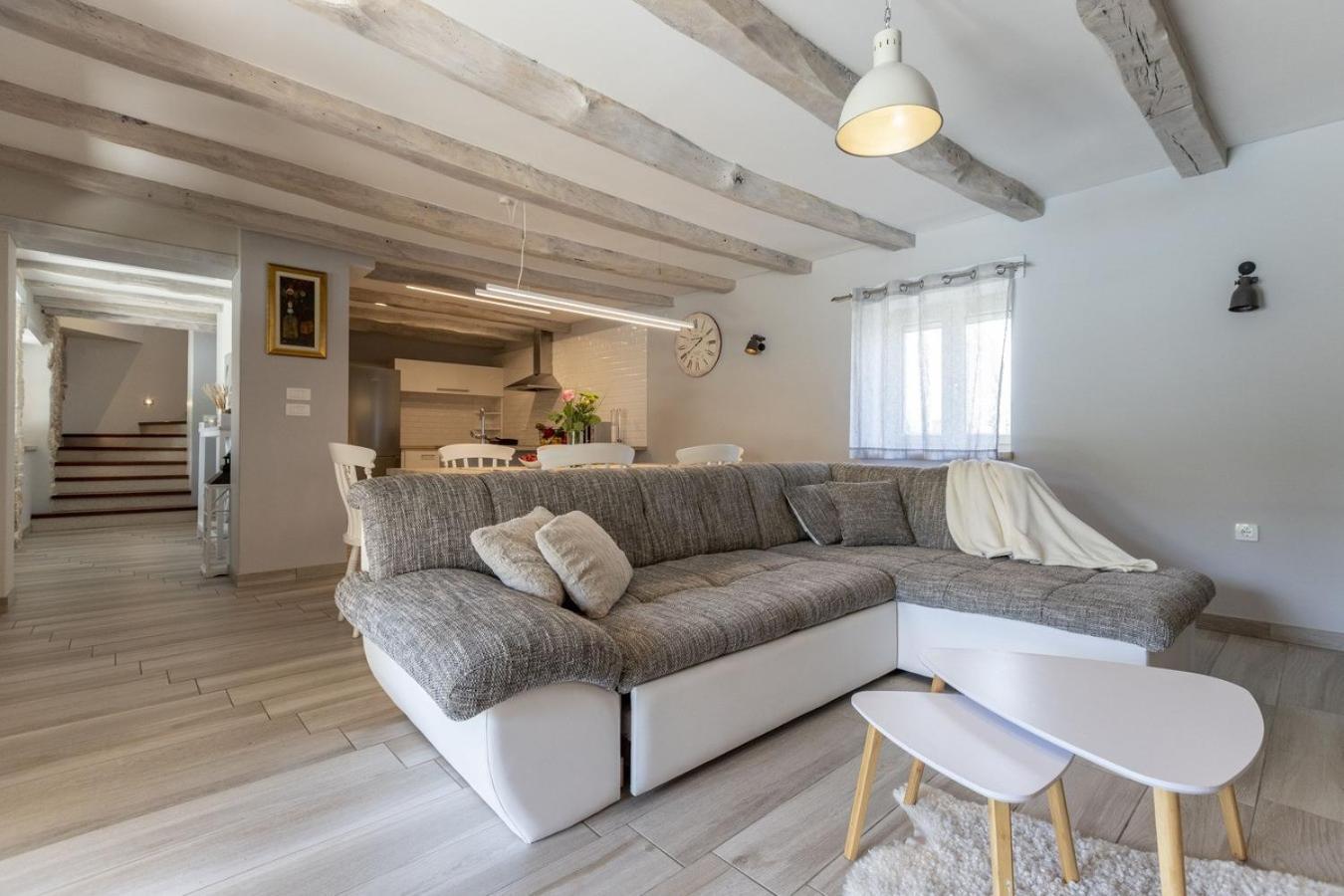 Villa Viscum In Central Istria For 8 Persons With Large Garden - Pet Friendly Pazin Exterior photo